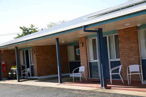 Rover Holiday Units - Kingaroy Accommodation 3