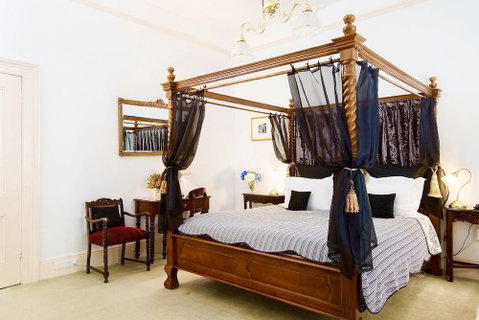 Kurrajong House Launceston - Kingaroy Accommodation 2