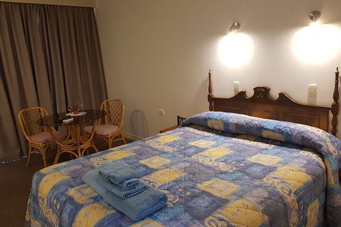 Cobb Inlander Motel - Kingaroy Accommodation 7