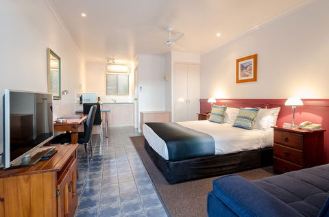 Central Studio Accommodation - Kingaroy Accommodation 3