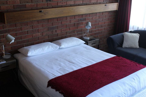 Kardinia Park Motel - Kingaroy Accommodation 4