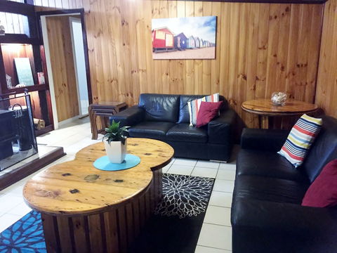 Rustic Retreat Esperance - Kingaroy Accommodation 5