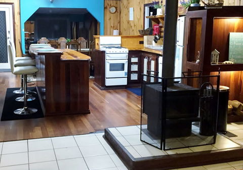 Rustic Retreat Esperance - Kingaroy Accommodation 4