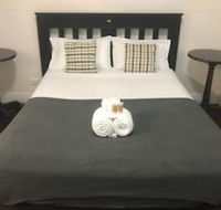 The Irish Village - Kingaroy Accommodation