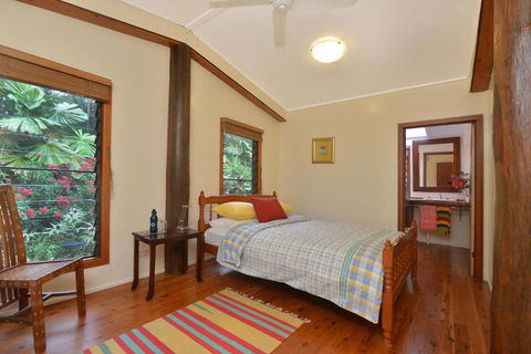 Cow Bay Homestay B & B - Kingaroy Accommodation 1