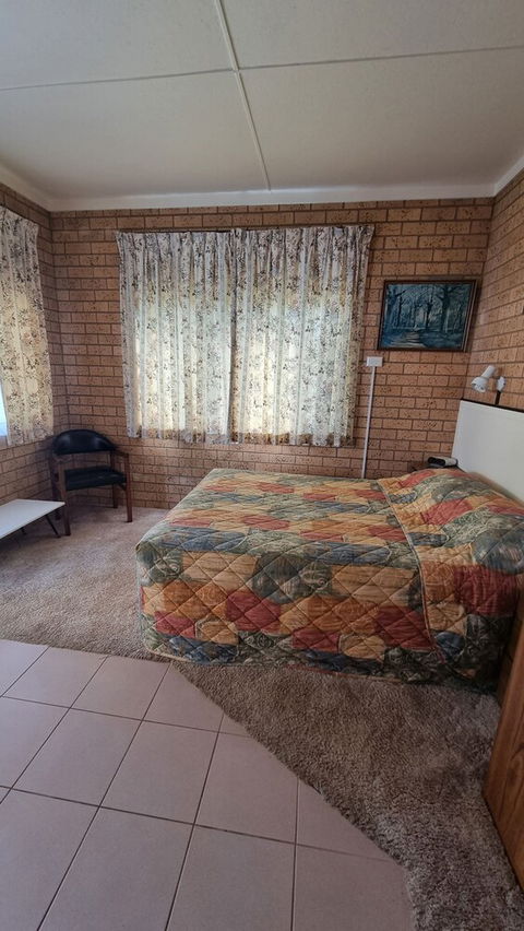 Lone Pine Motel - Corowa - Kingaroy Accommodation 6