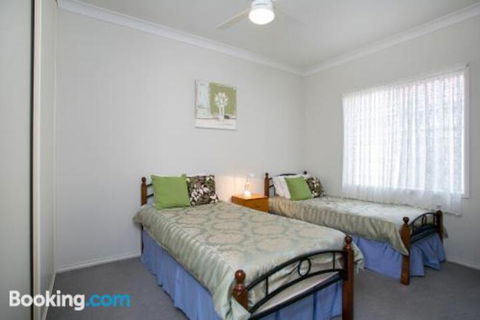 All Seasons Port Elliot Holiday House - Kingaroy Accommodation 1