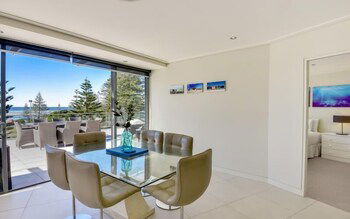Coast Luxury Apartment 17 - Kingaroy Accommodation 3