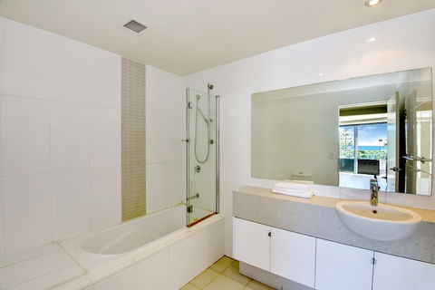 Coast Luxury Apartment 17 - Kingaroy Accommodation 5