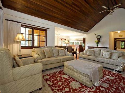 Fleur De Lys - Kingaroy Accommodation 2