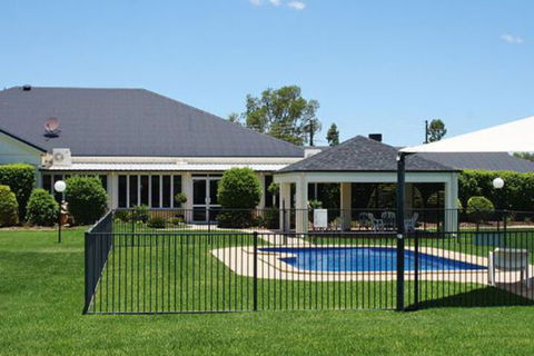 Mas Country Roma Explorers Inn Roma - Kingaroy Accommodation 1