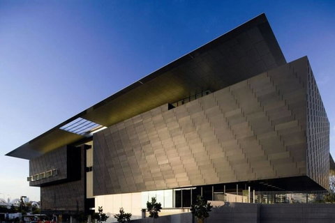 Heart OF CBD Amazing View Pool& GYM Qbn550-16 - Kingaroy Accommodation 4