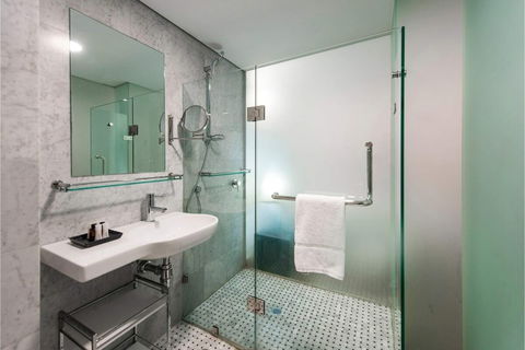 Contemporary Room, Roof Terrace, Stay In The City - Kingaroy Accommodation 4
