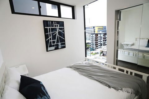 Chic Brisbane Living - Kingaroy Accommodation 3