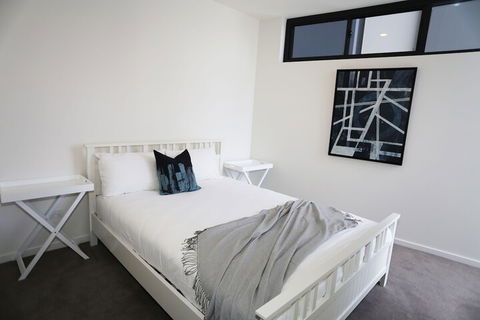 Chic Brisbane Living - Kingaroy Accommodation 5