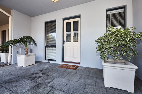 Fremantle Townhouse Unit 5 - Kingaroy Accommodation 0