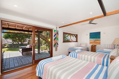 A PERFECT STAY - The Hawk At Wategos - Kingaroy Accommodation 3