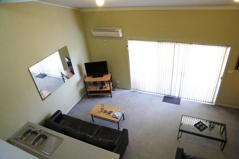 Razorback 8 - Kingaroy Accommodation 2