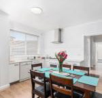 Wattle Grove Villa - Kingaroy Accommodation