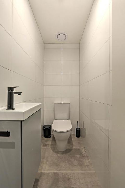 Snow Ski Apartments 32 - Kingaroy Accommodation 5