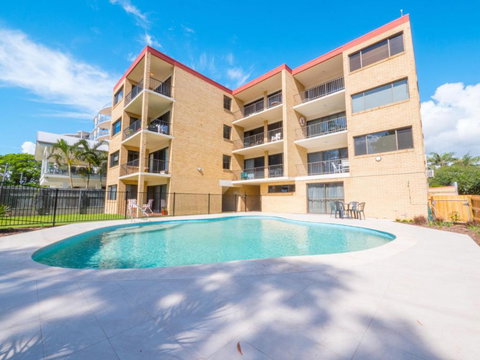 Golden Shores Unit 1 21 Landsborough Parade - Kingaroy Accommodation 4