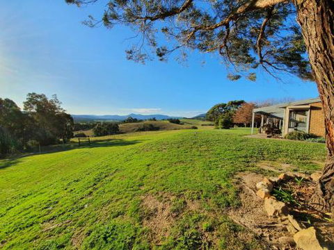 GRACEDALE HILLS HOMESTEAD - Kingaroy Accommodation 6