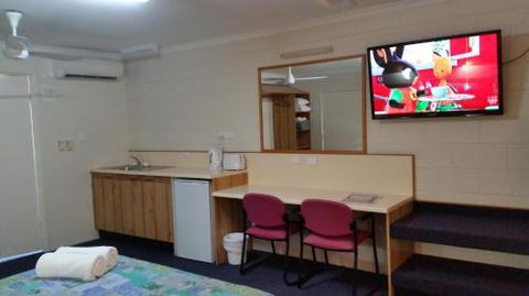 Sandcastle Motel Tin Can Bay - Kingaroy Accommodation 2