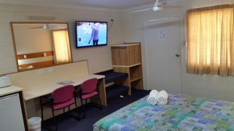Sandcastle Motel Tin Can Bay - Kingaroy Accommodation 3