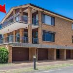 COLUMBIA VIEWS 2 / 9 COLUMBIA CLOSE AIRCON WIFI NETFLIX VIEWS & BOAT PARKING - Kingaroy Accommodation 0