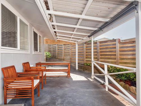 Little Kingsley Beach House 59A Kingsley Drive - Kingaroy Accommodation 2