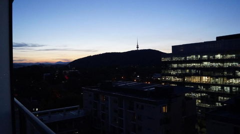 Canberra CBD Metropolitan - Kingaroy Accommodation 6