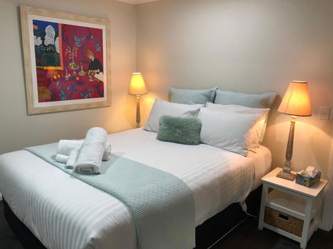 SEA EAGLE COTTAGE Amazing Views Of Bay Of Fires - Kingaroy Accommodation 1