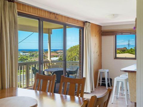 Williams Wonder Large Beach House - Kingaroy Accommodation 5