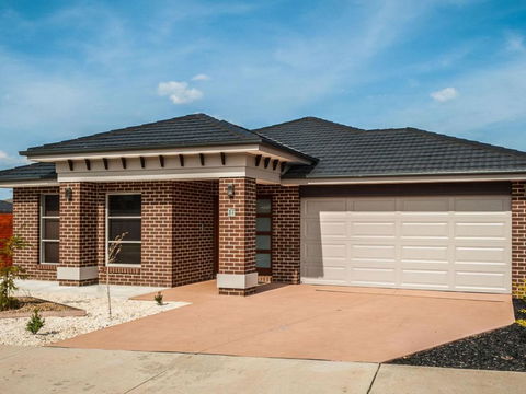 Valencia - Kingaroy Accommodation 3