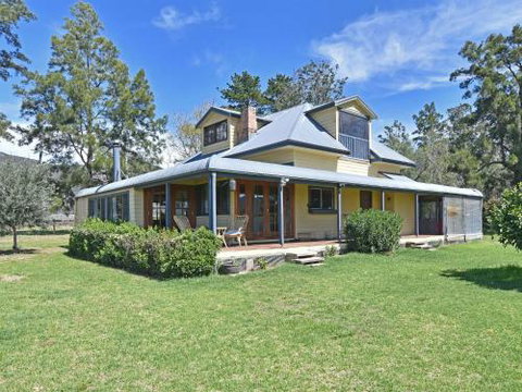 Soldiers Cottage Picturebook Vineyard Home - Kingaroy Accommodation 0
