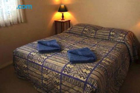 Schoolhouse Cottage American River - Kingaroy Accommodation 2