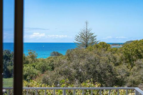 Ocean View 3 Bedroom Apartment - Kingaroy Accommodation 1