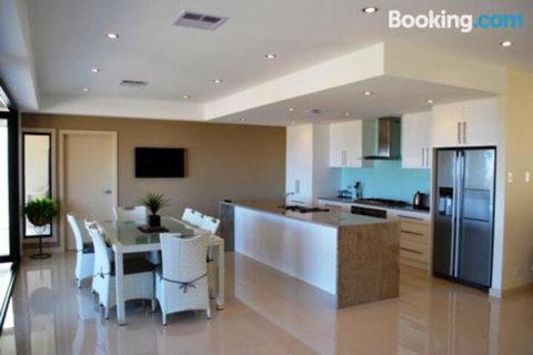 Eagles Nest - Kingaroy Accommodation 5