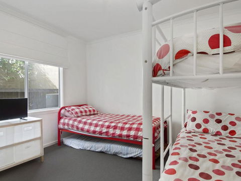 Beach Fun 11 Broadbeach Drive - Kingaroy Accommodation 6