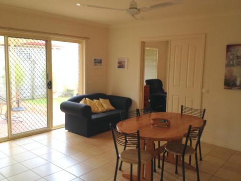 Paradise At The Beach Rosebud - Kingaroy Accommodation 1