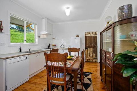 WOOLWAY - Kingaroy Accommodation 3
