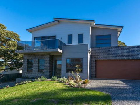 COASTLINE Boat Harbour Gerringong 4pm Check Out Sundays - Kingaroy Accommodation 6
