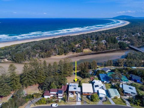 FAIRYTALE Gerroa 4pm Check Out Sundays - Kingaroy Accommodation 0