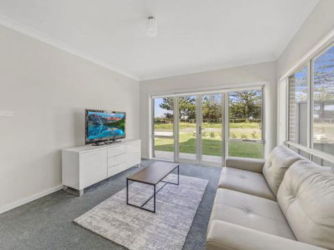 SEA MIST Gerringong 4pm Check Out Sundays - Kingaroy Accommodation 2