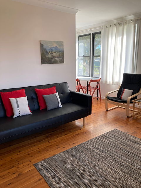 Hamlet House - Kingaroy Accommodation 6