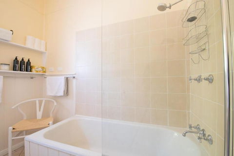 The Cottage Bondonga - Kingaroy Accommodation 5