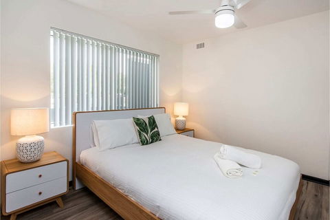 Stylish Apartment In Leafy South Perth - Kingaroy Accommodation 1