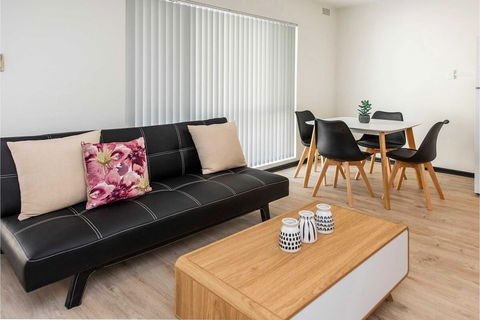 Convenient 1BR Apartment Close To Foreshore & Cbd - Kingaroy Accommodation 1