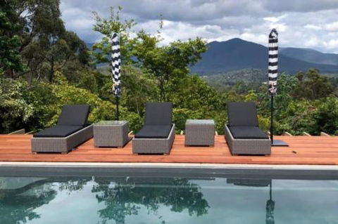 Healesville Garden Country Retreat - Kingaroy Accommodation 0
