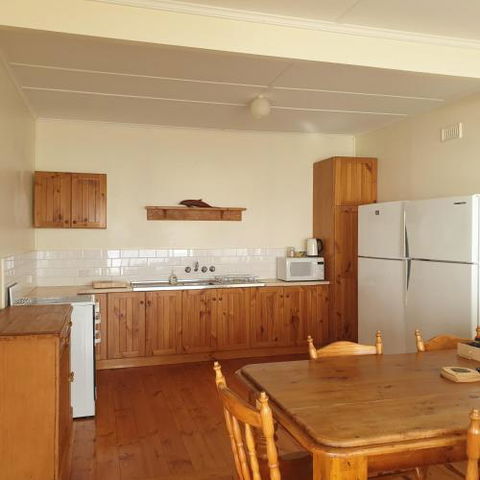 Blue Seas - Kingaroy Accommodation 2